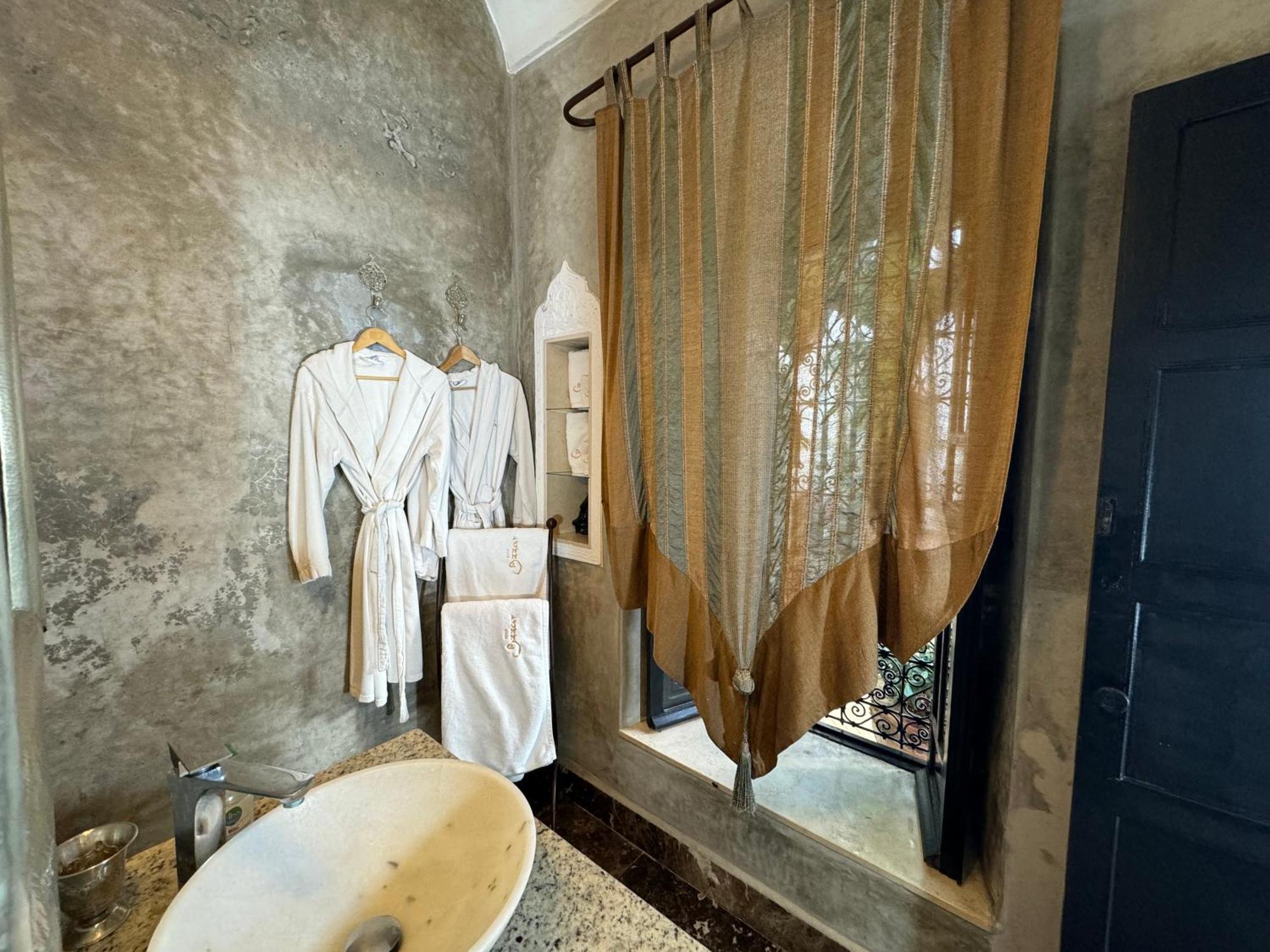 Riad Azzar Marrakesh Bagian luar foto